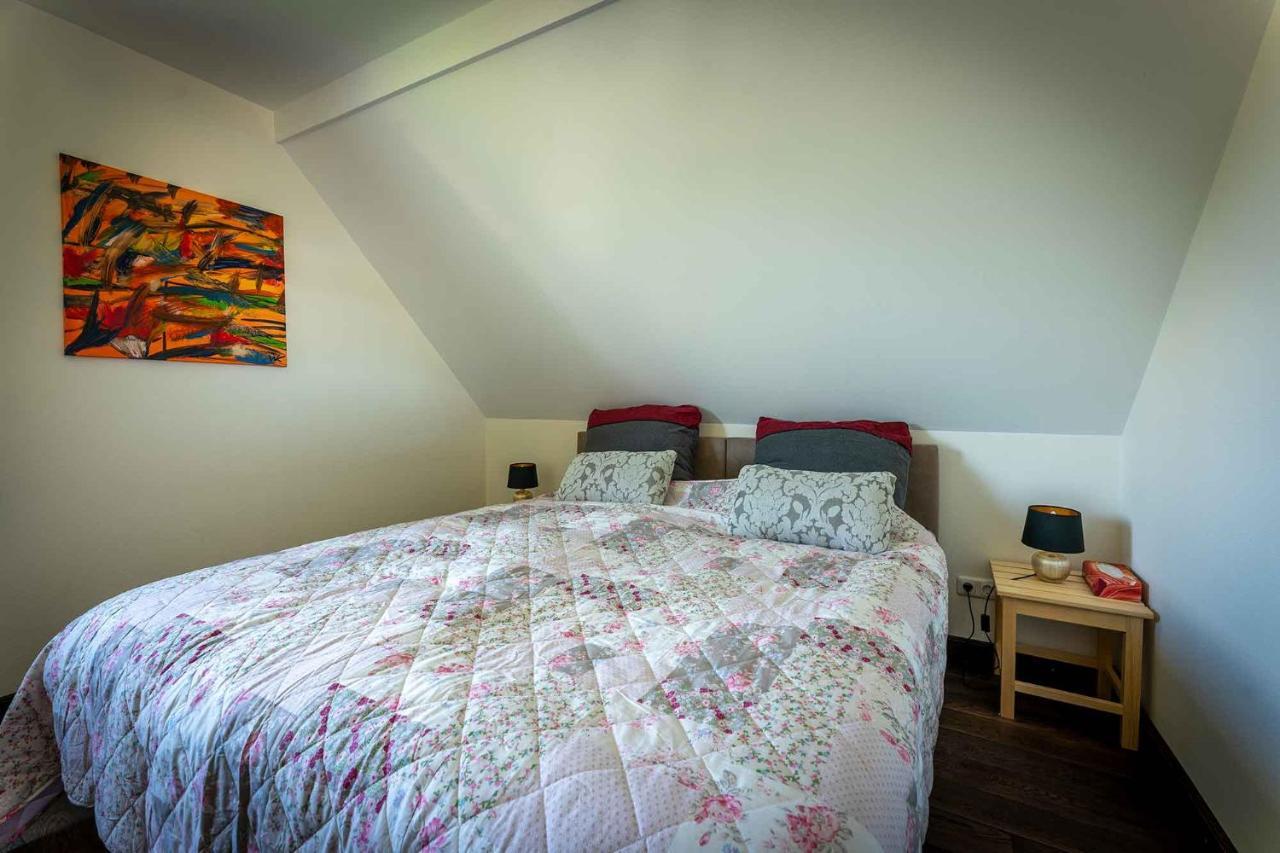 Altes Forsthaus - Ferienwohnung Im Obergeschoss Ormont Extérieur photo