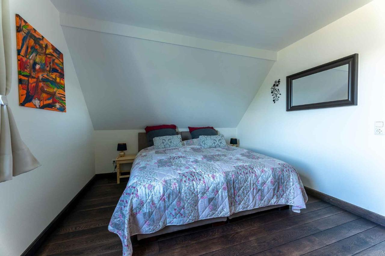 Altes Forsthaus - Ferienwohnung Im Obergeschoss Ormont Extérieur photo